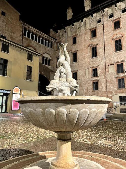 Wonderful Central Apartment! Mantua Buitenkant foto